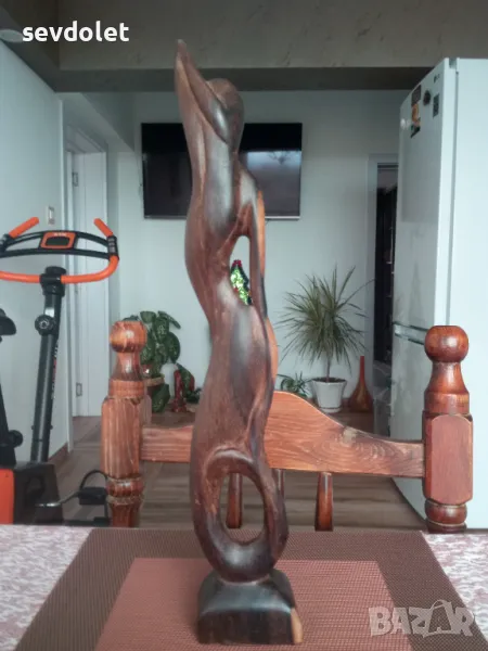 Тяло на жена.Дърворезба., снимка 1