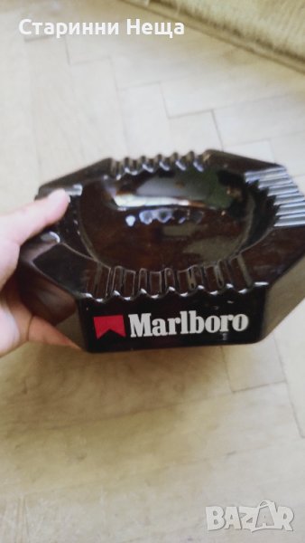 Порцеланов Винтидж Ретро Огромен пепелник цигари Marlboro , снимка 1
