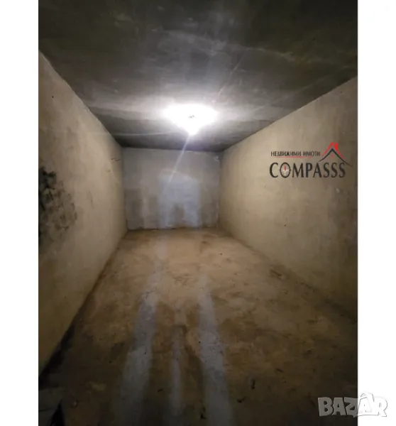 ГАРАЖ, район автогара, гр. Добрич – 23000лева!, снимка 1