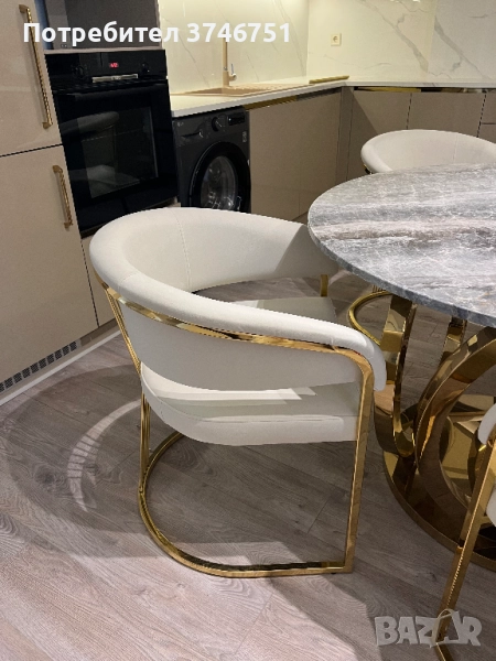 Луксозни столове с позлатена основа - 4 броя, неупотребявани, снимка 1