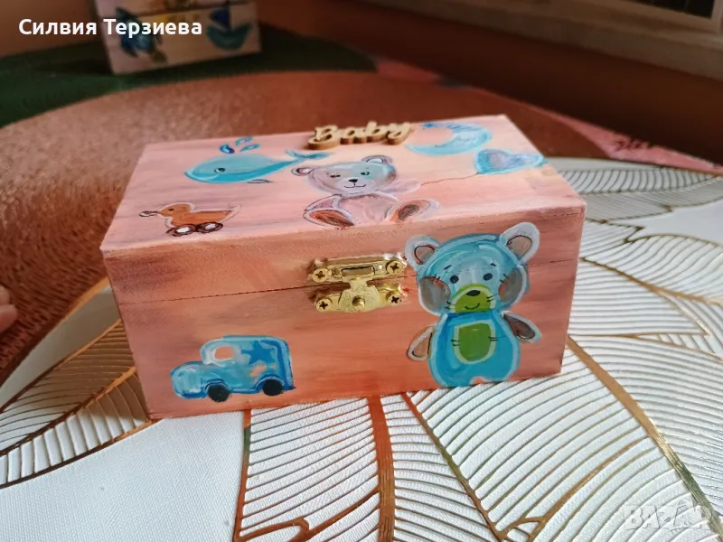 Ръчно изработена дървена кутия за бебе момче , снимка 1