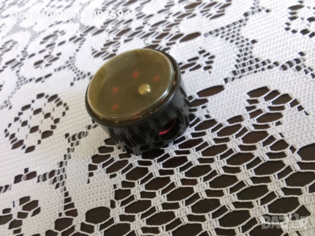 Стара    колекционерска  острилка от бакелит ГЕРМАНИЯ  със игра, снимка 6 - Антикварни и старинни предмети - 41066516