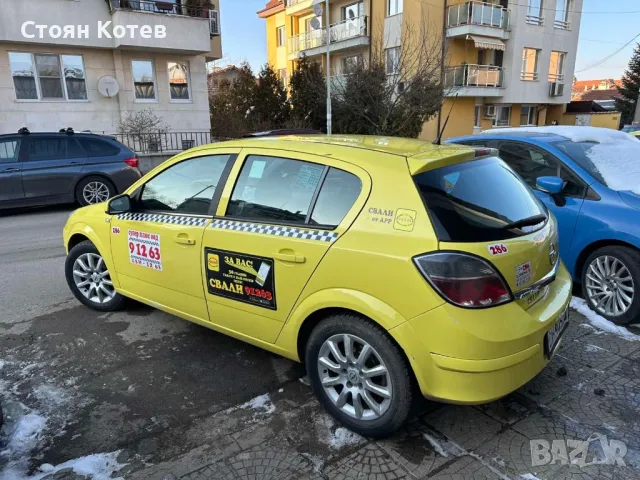 Предлагам под аренда Опел Астра 130 € на седмица!, снимка 3 - Таксиметрови шофьори - 46749439
