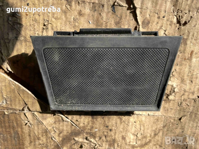 Гумена Стелка Централна Конзола DA6V-64362 Mazda CX3 4х4 77kW 1.5дизел 2015