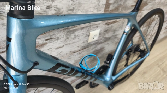 Карбонов шосеен велосипед Giant TCR Pro 1 Disc 105 Di2 DT Swiss R470 | M, снимка 12 - Велосипеди - 53709234