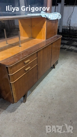 витрина, снимка 2 - Секции и витрини - 53253153