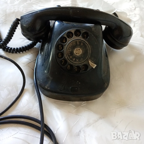 Стари бакелитени телефони , снимка 2 - Антикварни и старинни предмети - 51716793