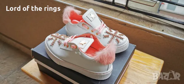 Оригинални дамски сникърси JF LONDON - 36 номер, снимка 3 - Маратонки - 49694947