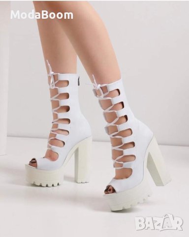 Модерни летни боти на ток - кожа 