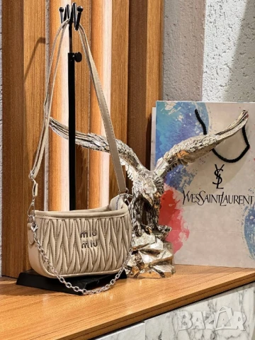 чанти Miu Miu , снимка 5 - Чанти - 51091878