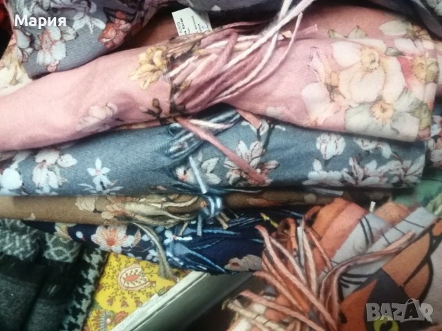 Нови Пролетни меки шалове с котета 🐈, 🐶 кучета и цветя 💐 . Дължина 180 см/70 см ширина, снимка 1