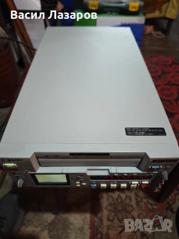 Цифров видеокасетофон Sony DSR-45 DVKAM , снимка 2 - Плейъри, домашно кино, прожектори - 50936112