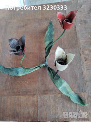 Свещник метален от соца, снимка 2 - Антикварни и старинни предмети - 39999820