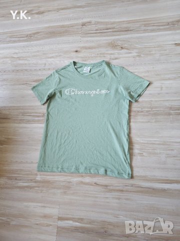 Оригинална дамска тениска Champion, снимка 2 - Тениски - 41572803