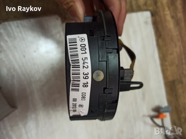 Датчик ъгъл на завиване лентов кабел Мерцедес 0015423918, снимка 3 - Части - 51381329