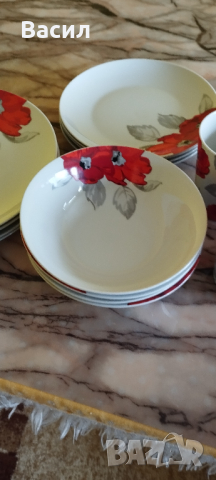 Сервиз от 4бр чинии, чаши, купички чинии за салата, снимка 2 - Други - 44824032