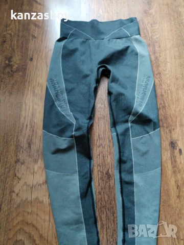 Gymshark - дамски фитнес клин S, снимка 4 - Клинове - 50583953