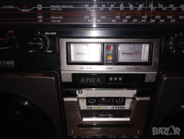 Радиокасетофон Aiwa TPR 950 E boombox, снимка 15 - Радиокасетофони, транзистори - 52668701