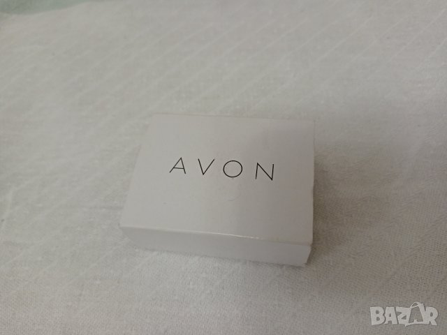 Бижу от ейвън с розови кристали и циркони по края, снимка 4 - Бижутерийни комплекти - 39650534