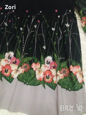 Памучна черна рокля с остро деколте и щампа цветя, снимка 6 - Рокли - 42322766