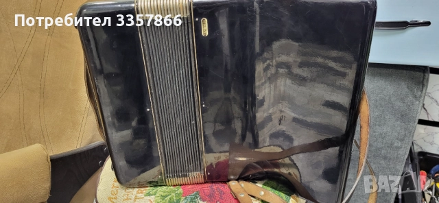 Акордеон WELTMEISTER 40 баса с куфар, снимка 6 - Акордеони - 52818936