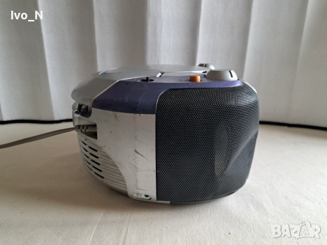 CD радиокасетофон Philips AZ 1110., снимка 4 - Радиокасетофони, транзистори - 53468300