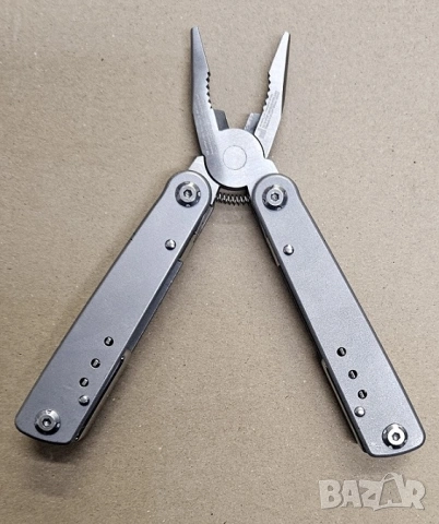 Мултифункционален инструмент клещи Rocktrail 13 в 1 НОВ, снимка 6 - Други инструменти - 53661051