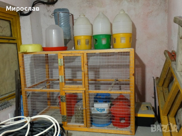 Продавам кафези