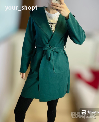 Тънко палто с качулка маслено зелено  , снимка 2 - Палта, манта - 44569301