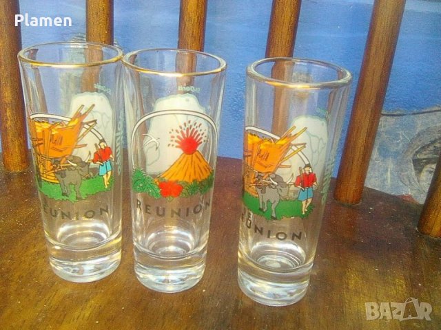 Три стъклени немски чашки за ракия, снимка 1