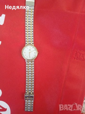 Винтидж кварцов часовник Royal, снимка 3 - Антикварни и старинни предмети - 42249611