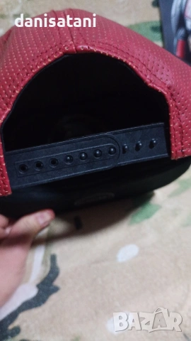 Колекционерски фенски комплект Дедпул Стилбук,Шапка,Карти и Метална табела, снимка 12 - Blu-Ray филми - 53500471