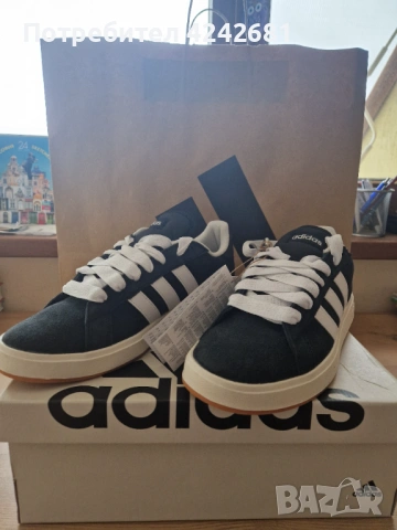Нови оригинални кецове Adidas No.43 с подарък, снимка 2 - Кецове - 53574431
