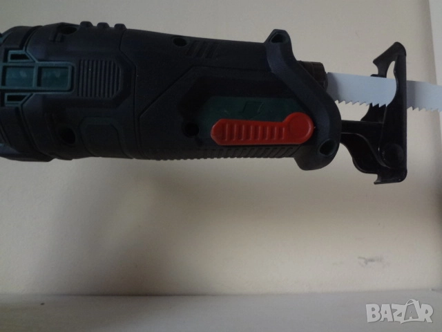 Саблен трион - акумулаторен - Parkside, снимка 12 - Триони и циркуляри - 52775688