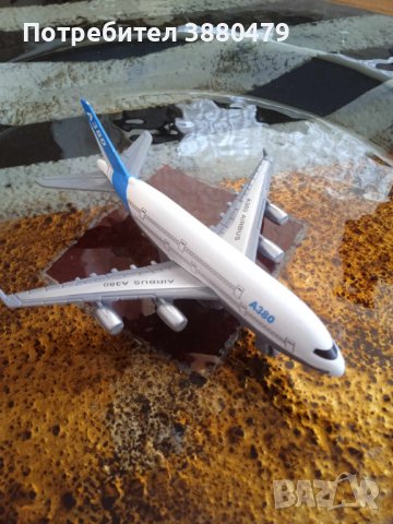 метален макет на самолет, снимка 2 - Колекции - 44372653