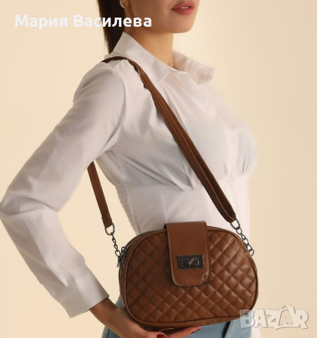 Елегантна дамска ежедневна чанта с три прегради 20х15х8 см., снимка 1 - Чанти - 44398700