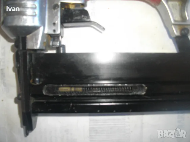 ГОЛЯМ КОМБИНИРАН ПНЕВМАТИЧЕН ТАКЕР EINHELL 25-1 НЕМСКИ ОРИГИНАЛЕН СКОБИ 10-40мм/ПИРОНИ 10-50мм , снимка 7 - Други инструменти - 48414007