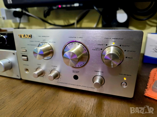 Усилвател Teac A-H300, снимка 2 - Ресийвъри, усилватели, смесителни пултове - 51952792