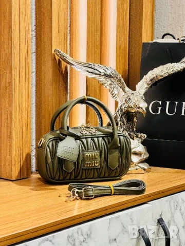 чанти Miu Miu , снимка 7 - Чанти - 50669144