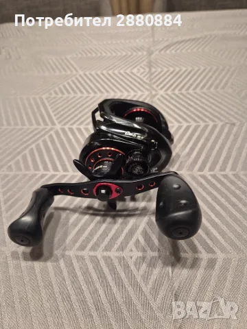 Продавам baitcast Abu Garcia Revo 4 SX – 6.6:1, снимка 2 - Макари - 56053446