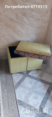 Оригинална табуретка с място за съхранение , снимка 2 - Дивани и мека мебел - 53227434