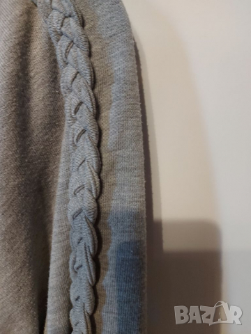 Блуза 5 лв, снимка 3 - Блузи с дълъг ръкав и пуловери - 36253355