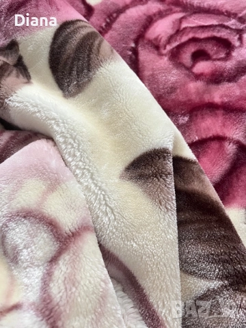 Дебело и пухкаво одеало, снимка 2 - Олекотени завивки и одеяла - 52746361