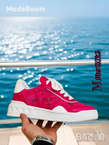 Valentino дамски маратонки , снимка 2 - Маратонки - 48835835