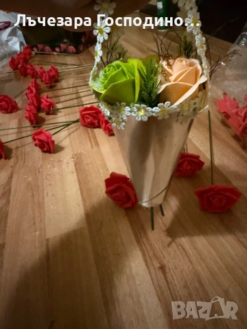 Букет от сапунени рози , снимка 2 - Декорация за дома - 53613520