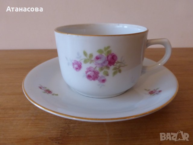 Чешки порцеланов сервиз за кафе 1960 г, снимка 3 - Чаши - 42346473