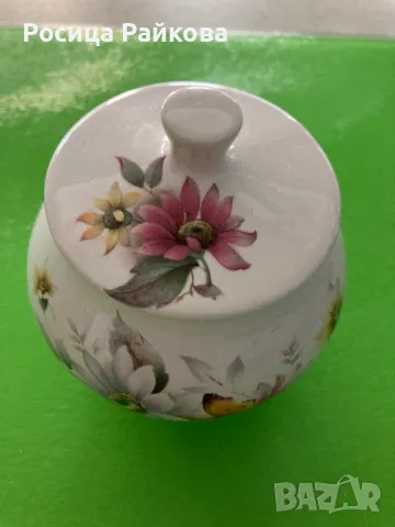 Порцеланово бурканче, снимка 2 - Декорация за дома - 50192914