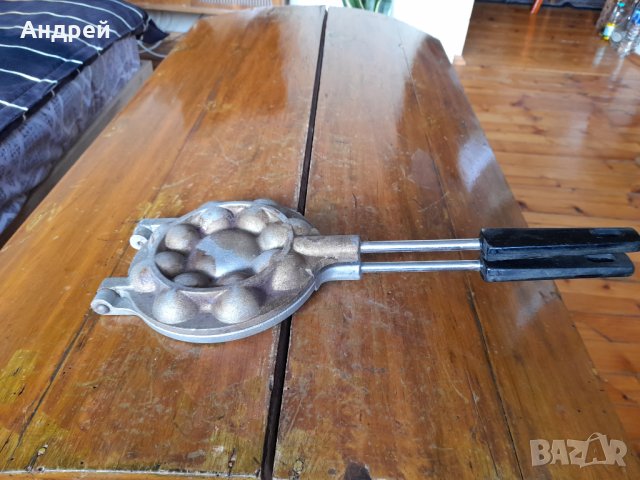 Стар уред,форма за печене на сладки,Орехчета #4