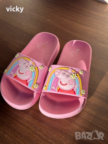 Детски джапанки/чехли Peppa Pig, размер 27, снимка 2 - Детски джапанки - 52960642