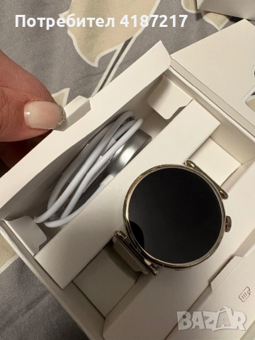 Продавам дамски часовник Huawei gt6, снимка 2 - Смарт гривни - 53143085